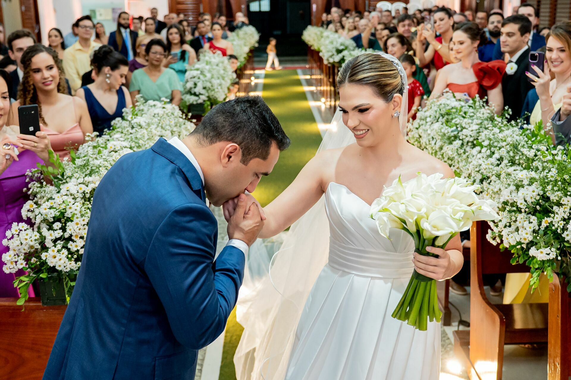 Foto Como economizar sem abrir mão da qualidade nas fotos do casamento Foto Como economizar sem abrir mão da qualidade nas fotos do casamento - Imagem 2